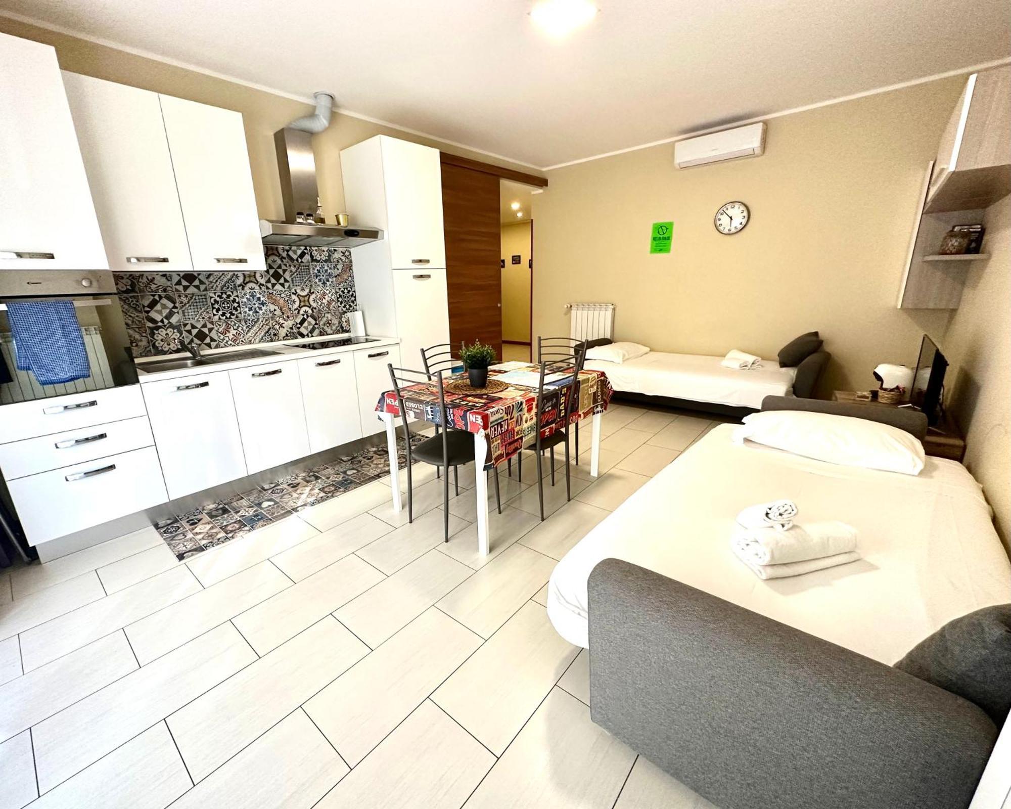 Aparthotel Grab A Flat In Coroneo Trieste Esterno foto